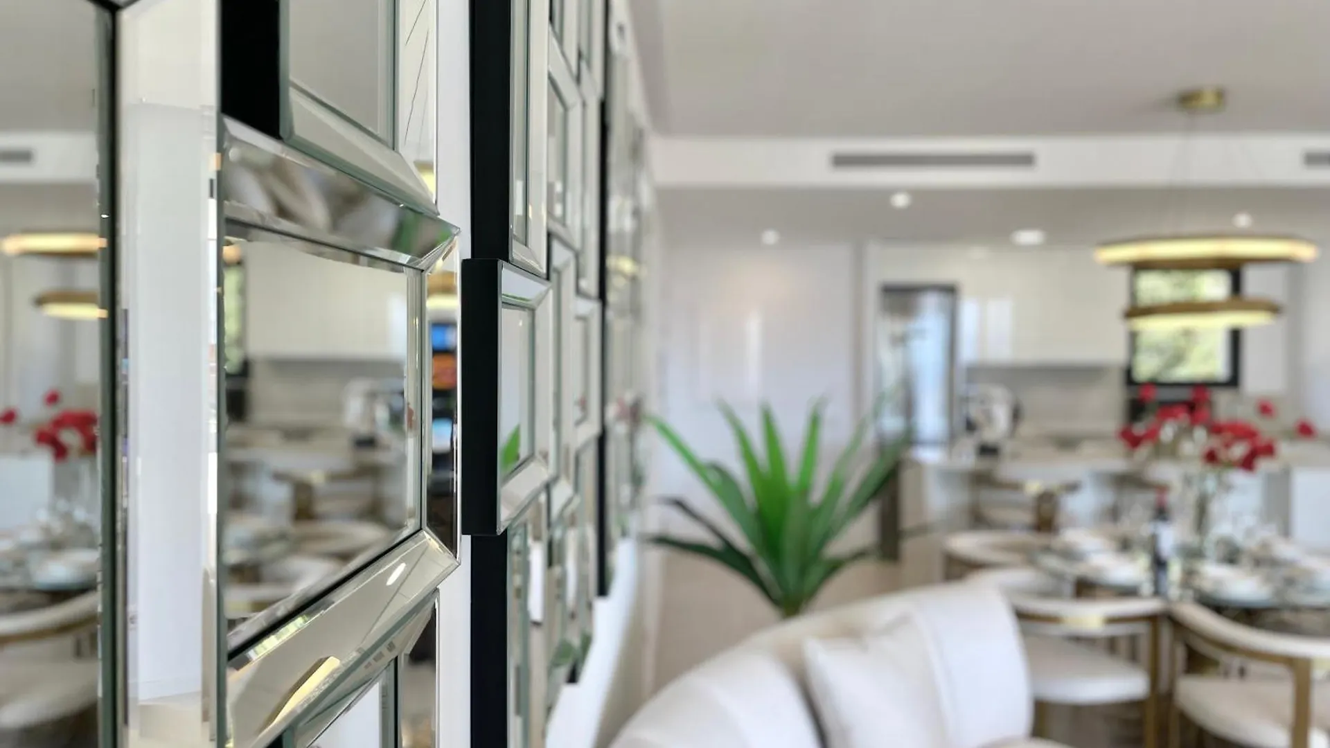 Upscale 3 Bedroom Apartment 300M From The Beach Fuengirola