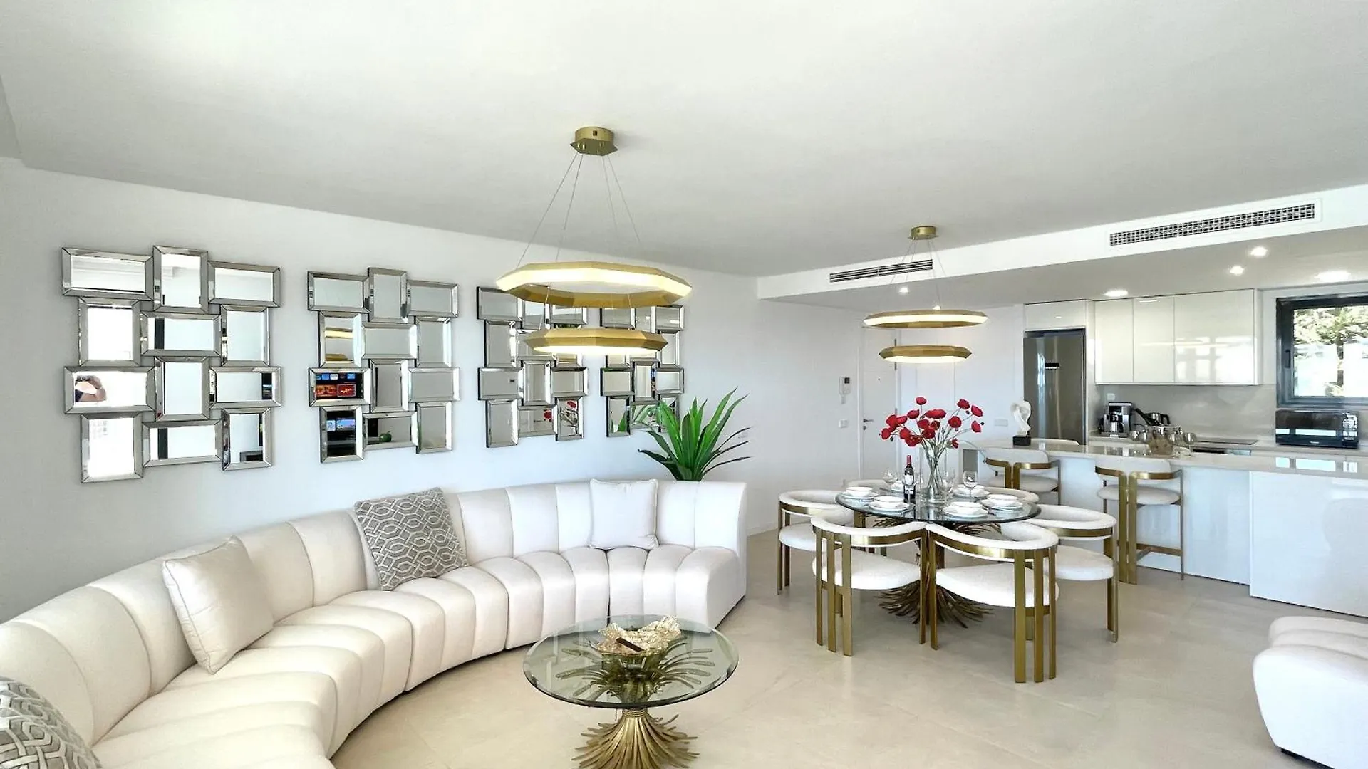 Upscale 3 Bedroom Apartment 300M From The Beach Fuengirola
