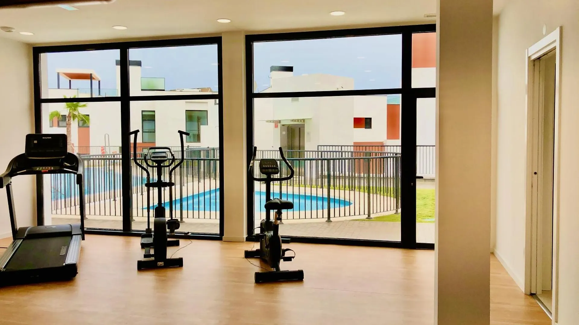 Upscale 3 Bedroom Apartment 300M From The Beach Fuengirola Spain