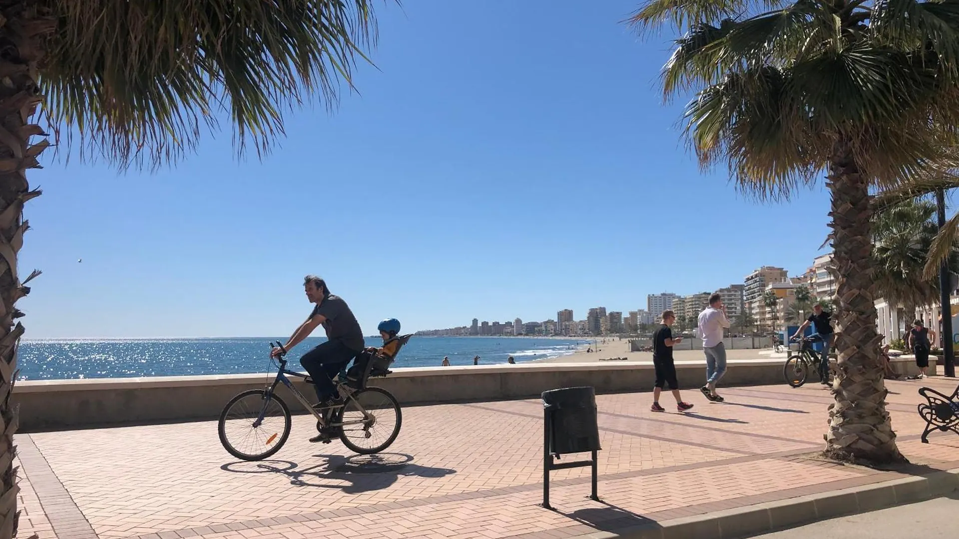 Upscale 3 Bedroom Apartment 300M From The Beach Fuengirola
