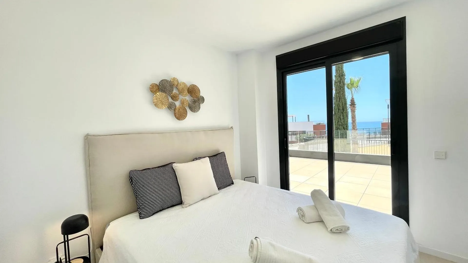 Upscale 3 Bedroom Apartment 300M From The Beach Fuengirola
