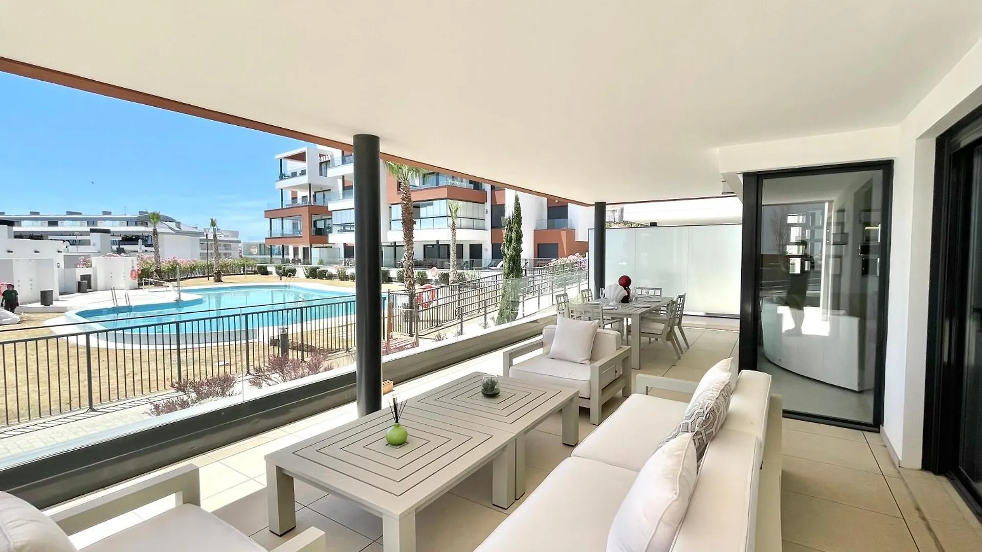 Upscale 3 Bedroom Apartment 300M From The Beach Fuengirola Spain
