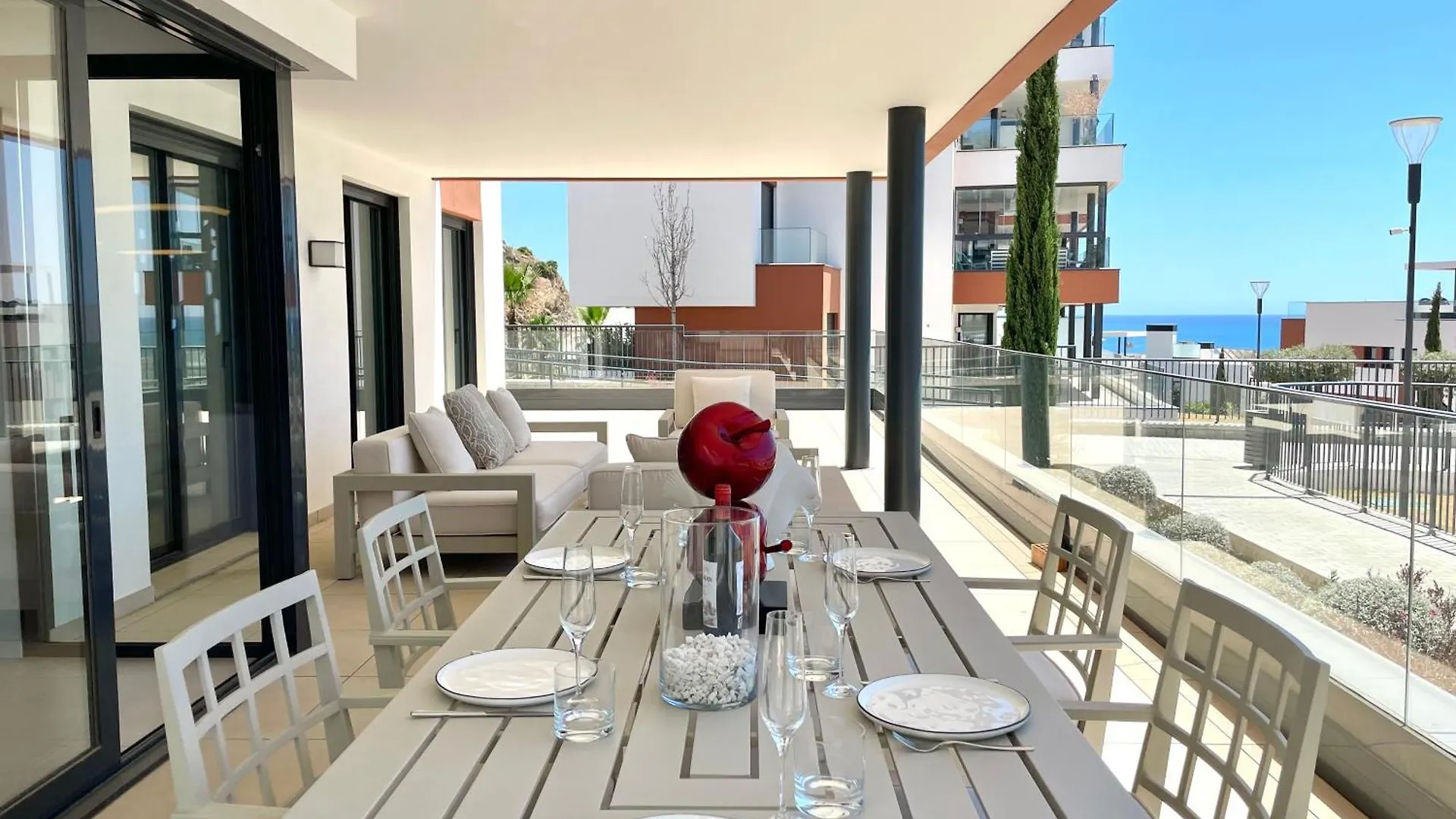 Upscale 3 Bedroom Apartment 300M From The Beach Fuengirola
