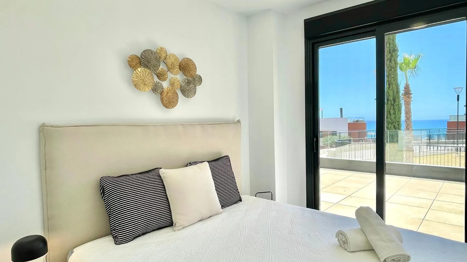 Upscale 3 Bedroom Apartment 300M From The Beach Fuengirola